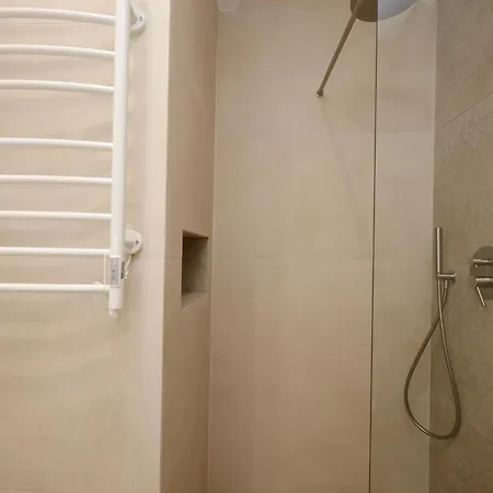 Apartman Arco Collection